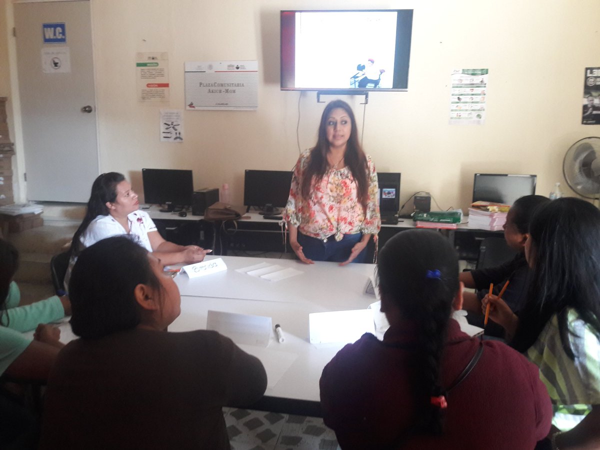 IeeaslpP's tweet photo. Con la participacion se nuevos alfabetizadores PEA en curso de induccion a alfabetizacion quienes nos estaran apoyando en el mpio de #Aquismon con el apoyo del la lic. Vasty Esmeralda Jimenez enlace reg. Serv. Educ. Zona huasteca @BarraganHelios @marmol_58 @Ieeaslp_aquismo https://t.co/NODMQN3XPg