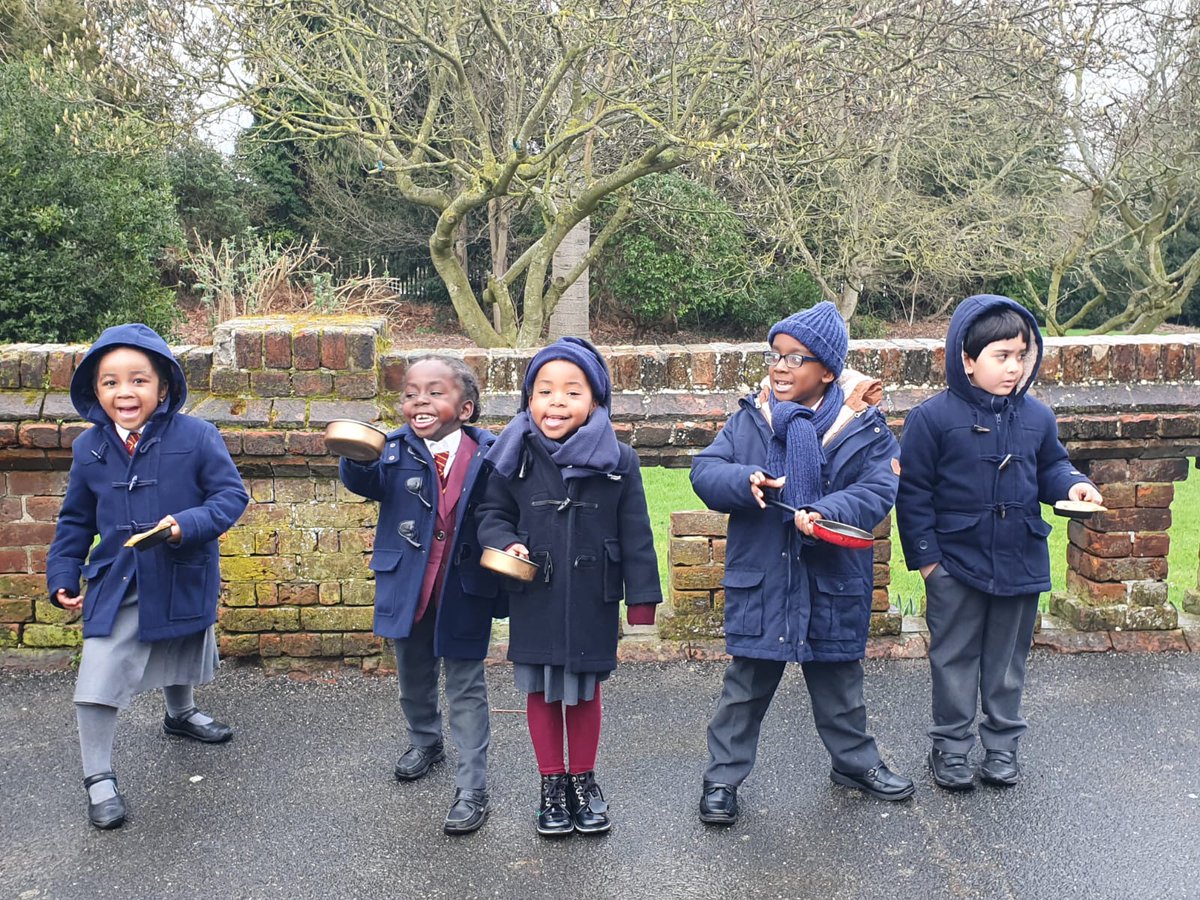 WickhamCourtSch's tweet photo. Pancake race anyone? #wcseyfs https://t.co/qcYCLKDNCs