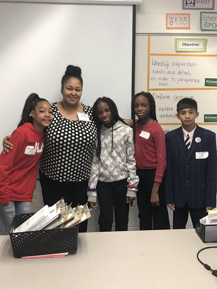 hcpss_lwes's tweet photo. Representing the Woods at Unheard Perspectives Showcase. https://t.co/JKs9gn0jxo