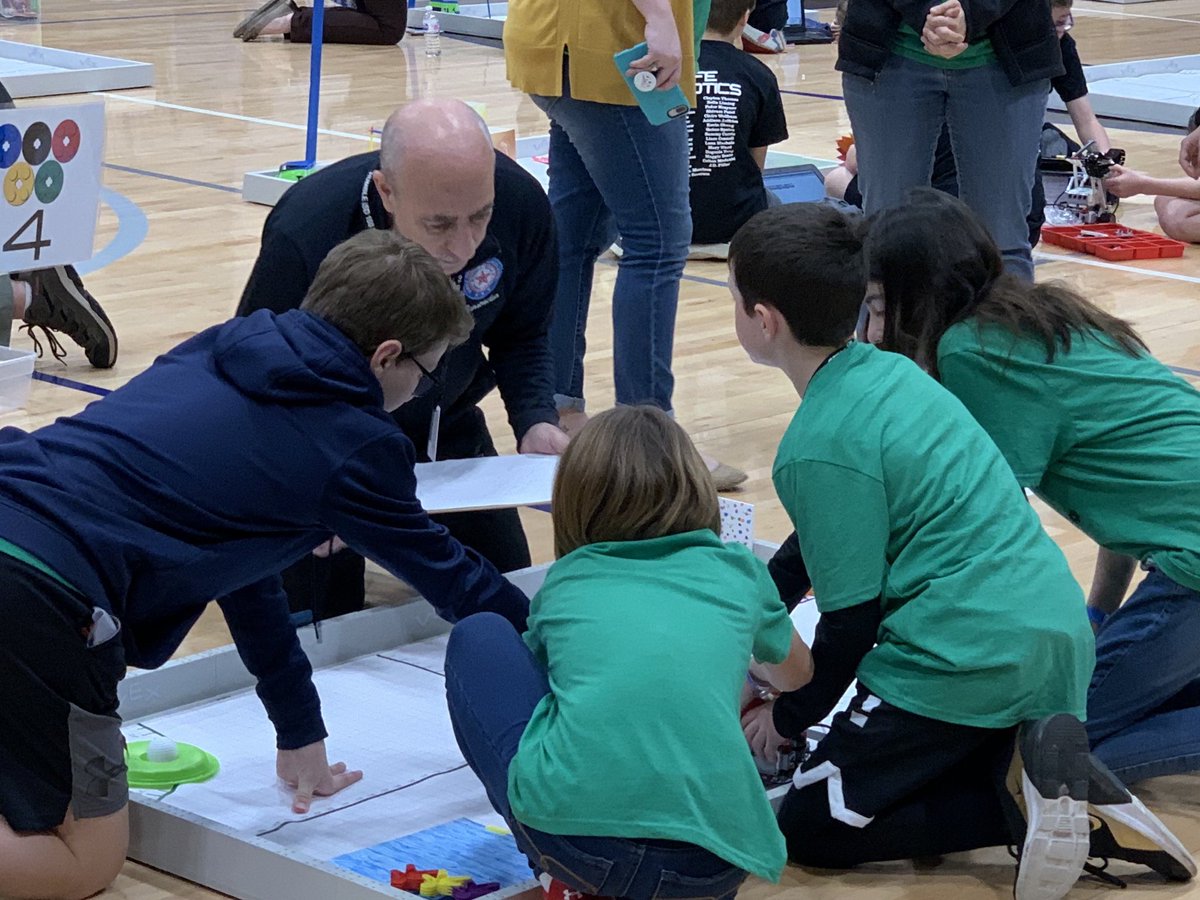 annwjohnson's tweet image. Thank you Board for your support #HEROrobotics #@Humble_Science