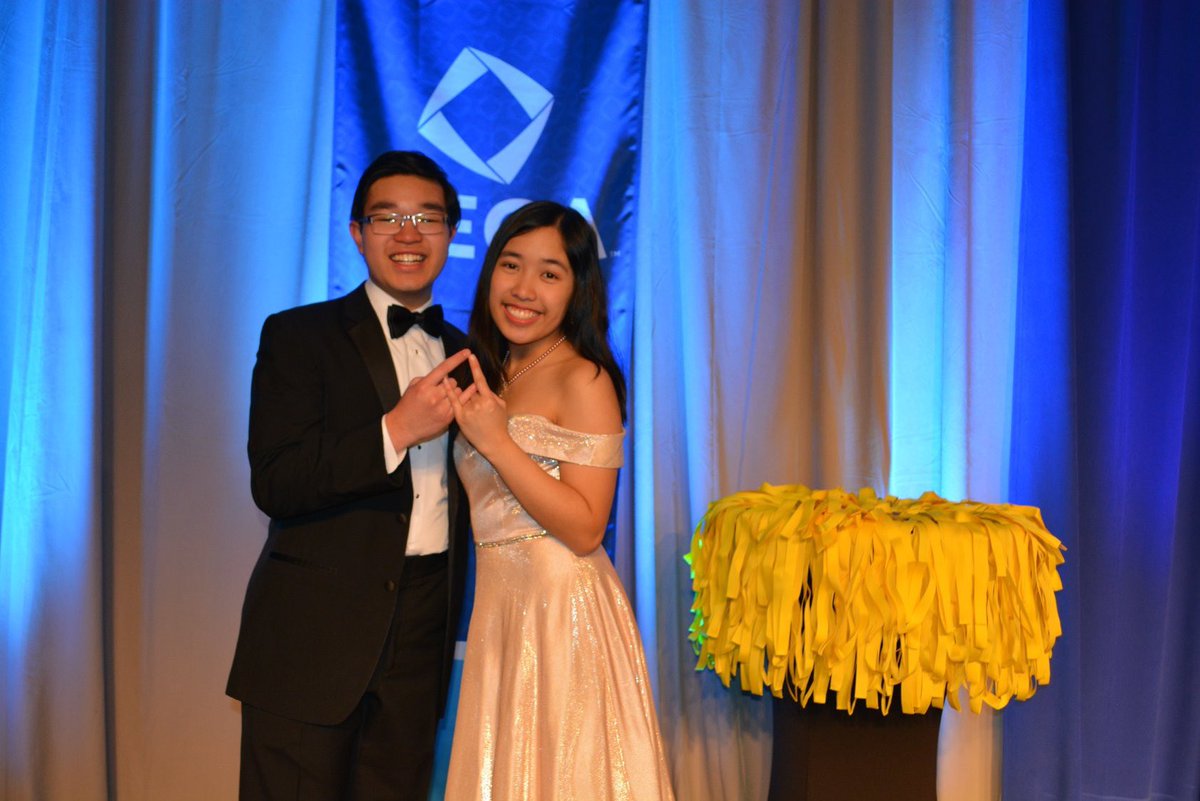vanisakhamkhosy's tweet photo. Oregon DECA, thank you for the best four years of my life. my love for you is infinite. https://t.co/wtSLhQli6x