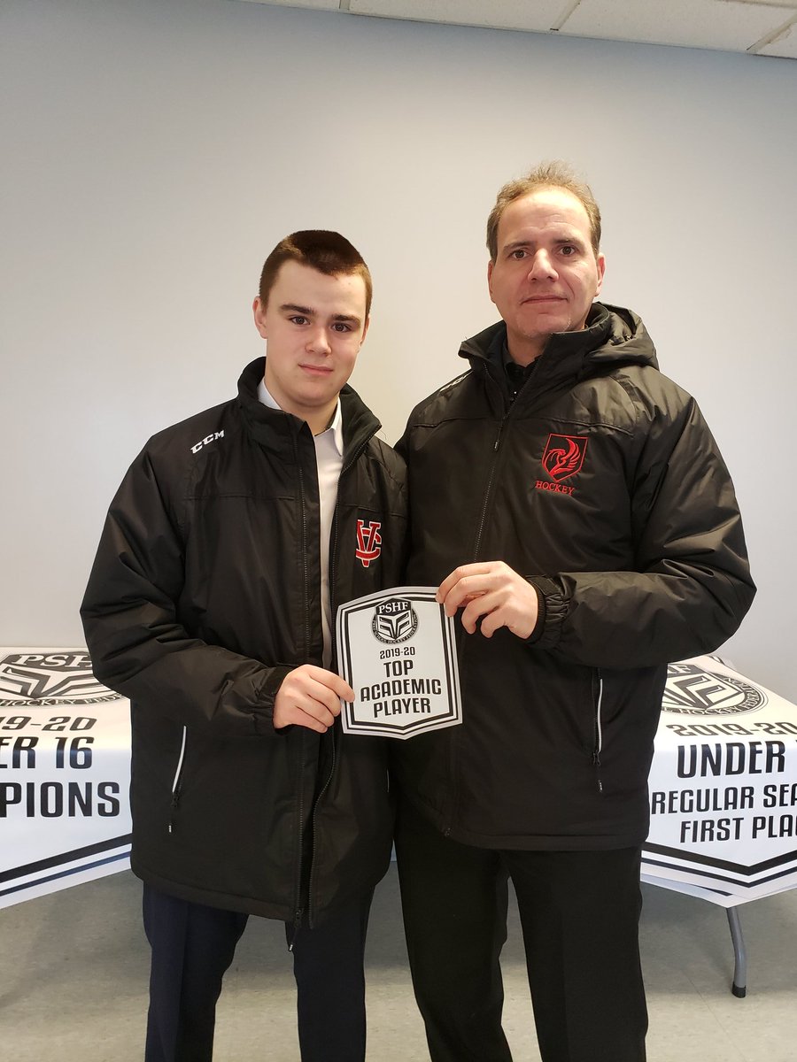 Samuel Menabo top Academic player from VC hockey.