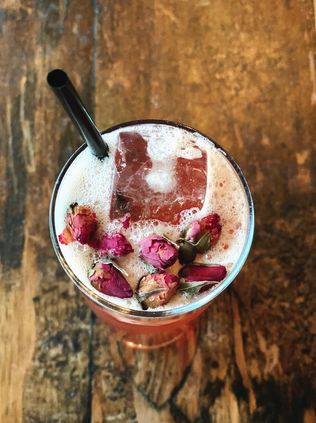Brunch time! Stop by and try our new Brunch cocktails.

Let Your Garden Grow • Gin, Rose Gin, Sweet Vermouth, Pomegranate, Lime, Tonic

#brunchcocktails #brunch #nycbrunch #saturdaybrunch