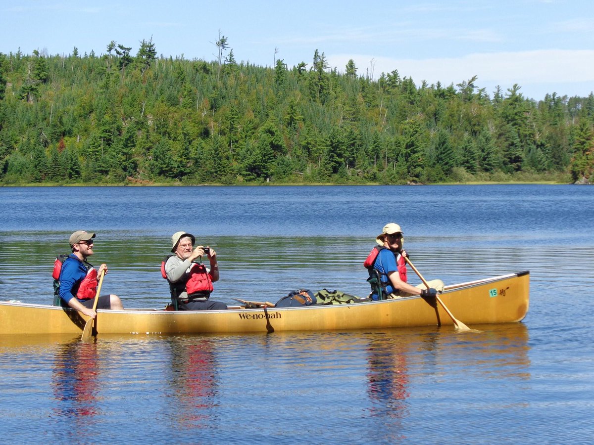 ZachMcCabeMusic's tweet photo. Hey @chrisdelia how bitch is it to be the guy in the middle of a canoe? https://t.co/1Xf6MTd4FG
