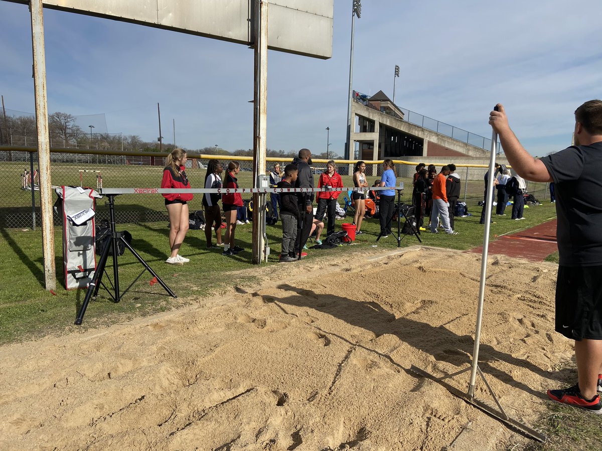 KarlPointer's tweet photo. @xactrak great day using our new laser measuring systems @coppelltrackxc @CoppellSports1 #trackstrong #cisd #coppellrelays2020 https://t.co/QjIbffOQMV