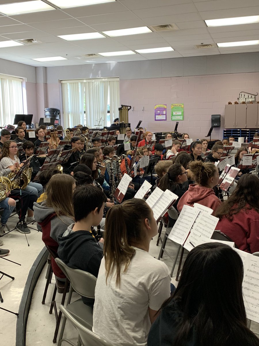 LTMSBAND's tweet photo. Last SJBODA Jr high rehearsal! Concert tomorrow at 3:00 pm at Fernwood Avenue Middle School https://t.co/P9LtECXyCO
