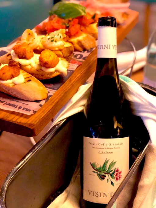 This is how you spend an afternoon in Leeds.... at @Ginofantastico @GinoRestaurants thanks so much to<a href="/tag/nationalhivtestingweek"class="tags"><span>#nationalhivtestingweek</span></a>