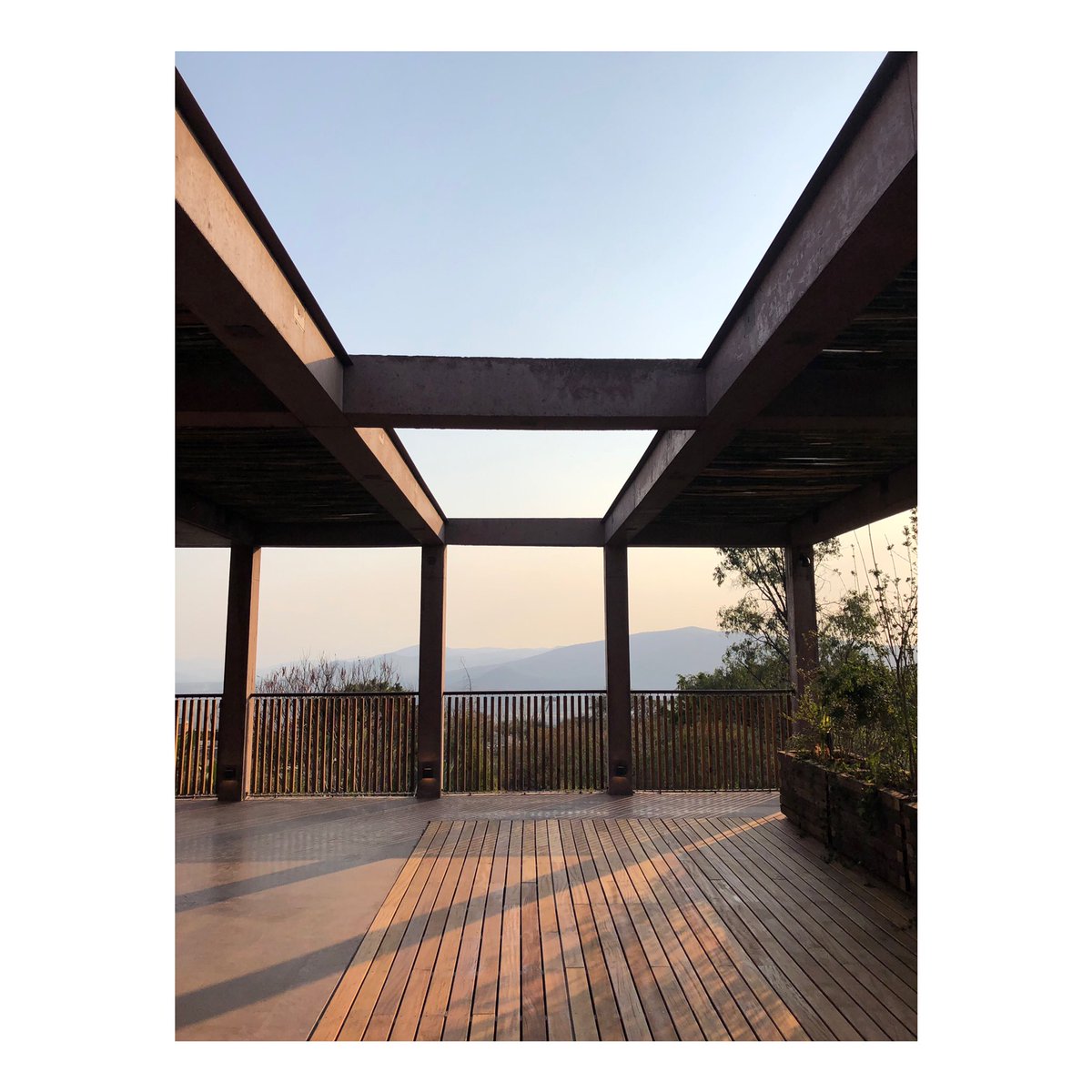 zemarin's tweet photo. Hotel Casa de Agua • 2018-2020 • proyecto y construcción • TALLER CARLOS MARÍN @taller_carlos_marin_  @zemarin + @pasquinelstudio • #fachada #arquitectura #arquitecturaydiseño #architecture #nexttoparchitects #minimalism #minimalarchitecture https://t.co/ITpDLaKPBH