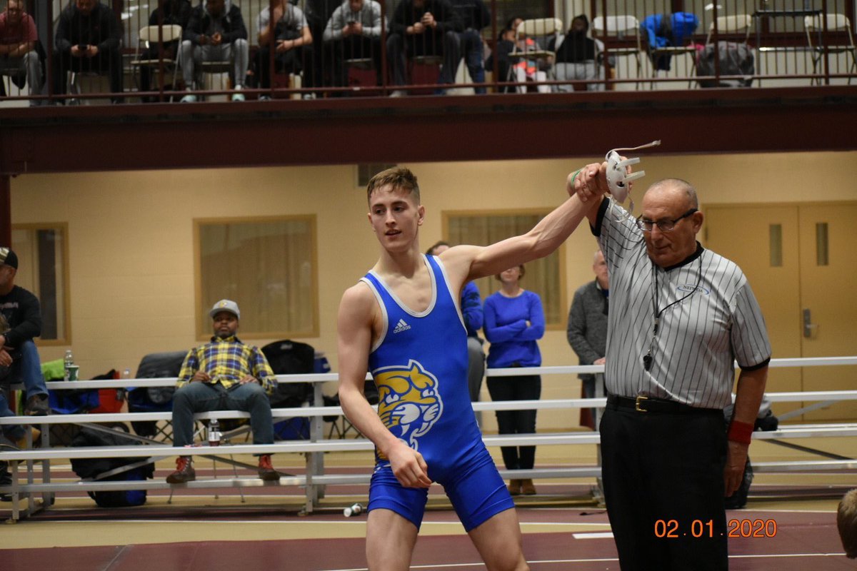 JWUWRESTLING's tweet photo. And it’s more Bonus points for JWU. Brown wins by pin. #DefendTheTitle 🏆🏆🏆 https://t.co/7jWFCWF0dx