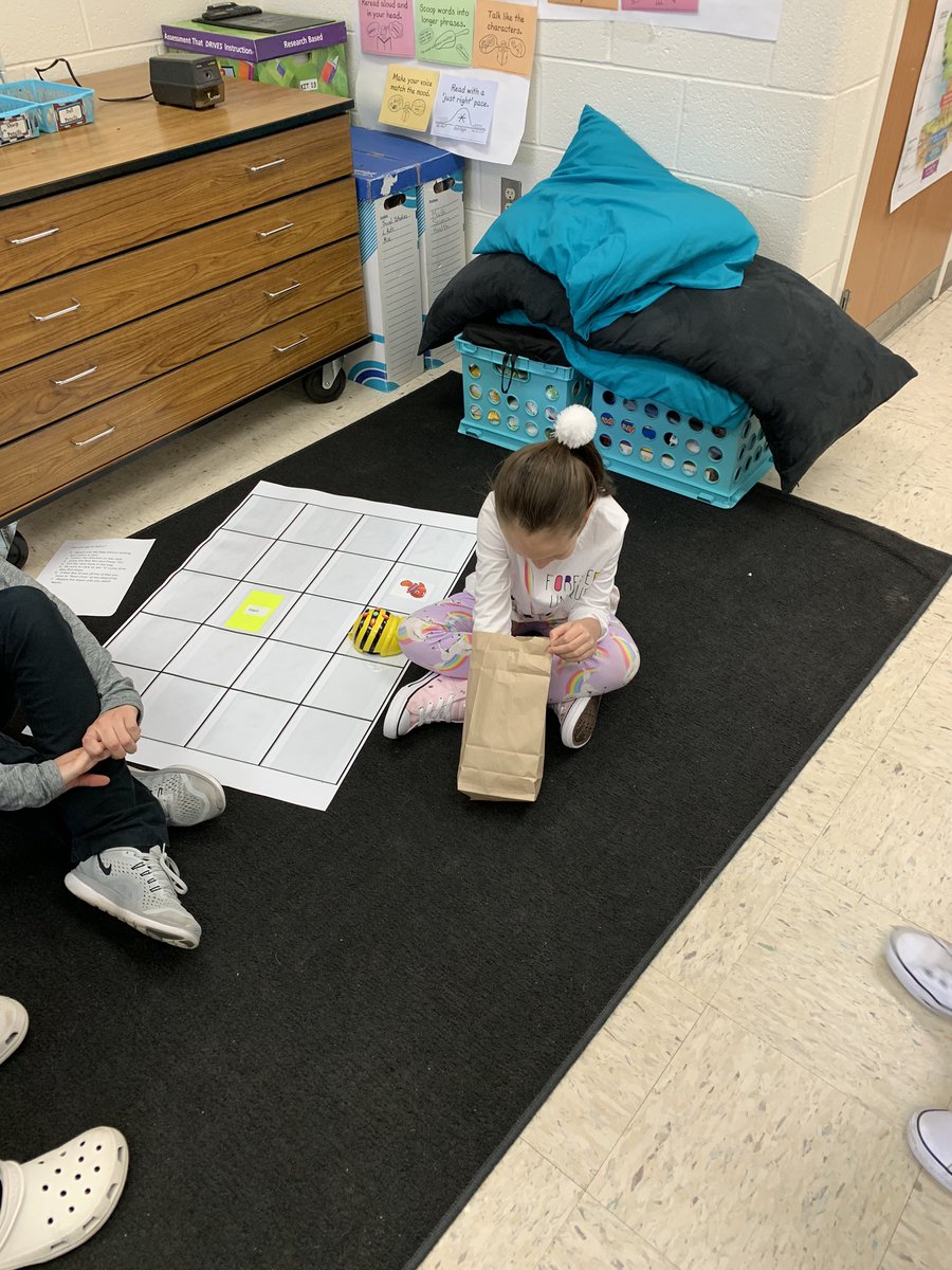 DominionTrailES's tweet photo. Can you help us save Nemo? #sciexpo6 We are coding the beebots to save Nemo! https://t.co/fTAU5Nw4CM