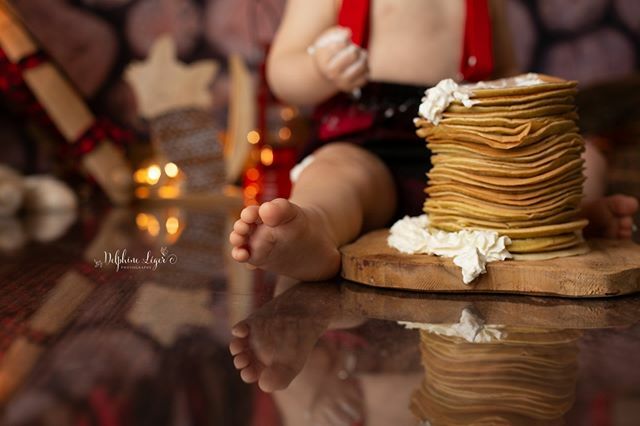 Delphlight's tweet image. Extrait d'une séance "Smash the Cake" Anniversaire 1 an du petit Antoine... #babycute #adorable #petitpeton ift.tt/39b8OeF