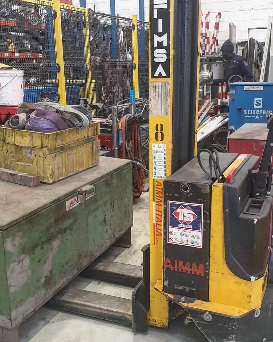 AIMM_ITALIA's tweet photo. I nuovi arrivati 🚜🚧 The new arrivals
.
.
#aimm #work #industry #newarrivals #forklift #vehicle #vehicles #piping #mechanic #maintenance #implants #alwaysfollowback #followforfollow #followbackteam #following #followforfollowback #followyou #follow #followbackalways #followers https://t.co/1GgxVAZya9