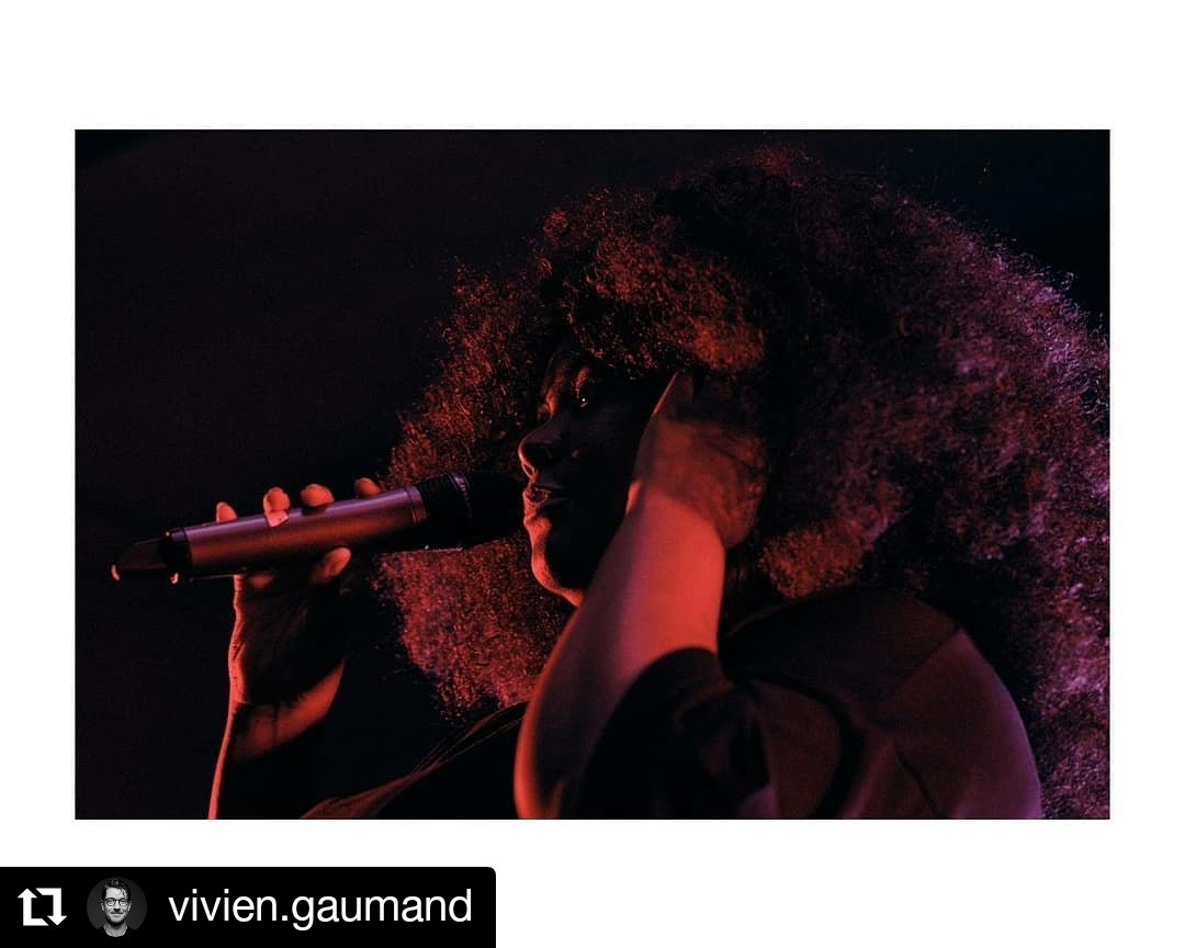 fcyseult's tweet photo. Montréal avant hier, Québec hier et New-york aujourd'hui :-)) #YTOUR .

#yseult #yyy #ymusic #yconcert #ylive 📸 @ vivien.gaumand https://t.co/kpjuf5sKWN