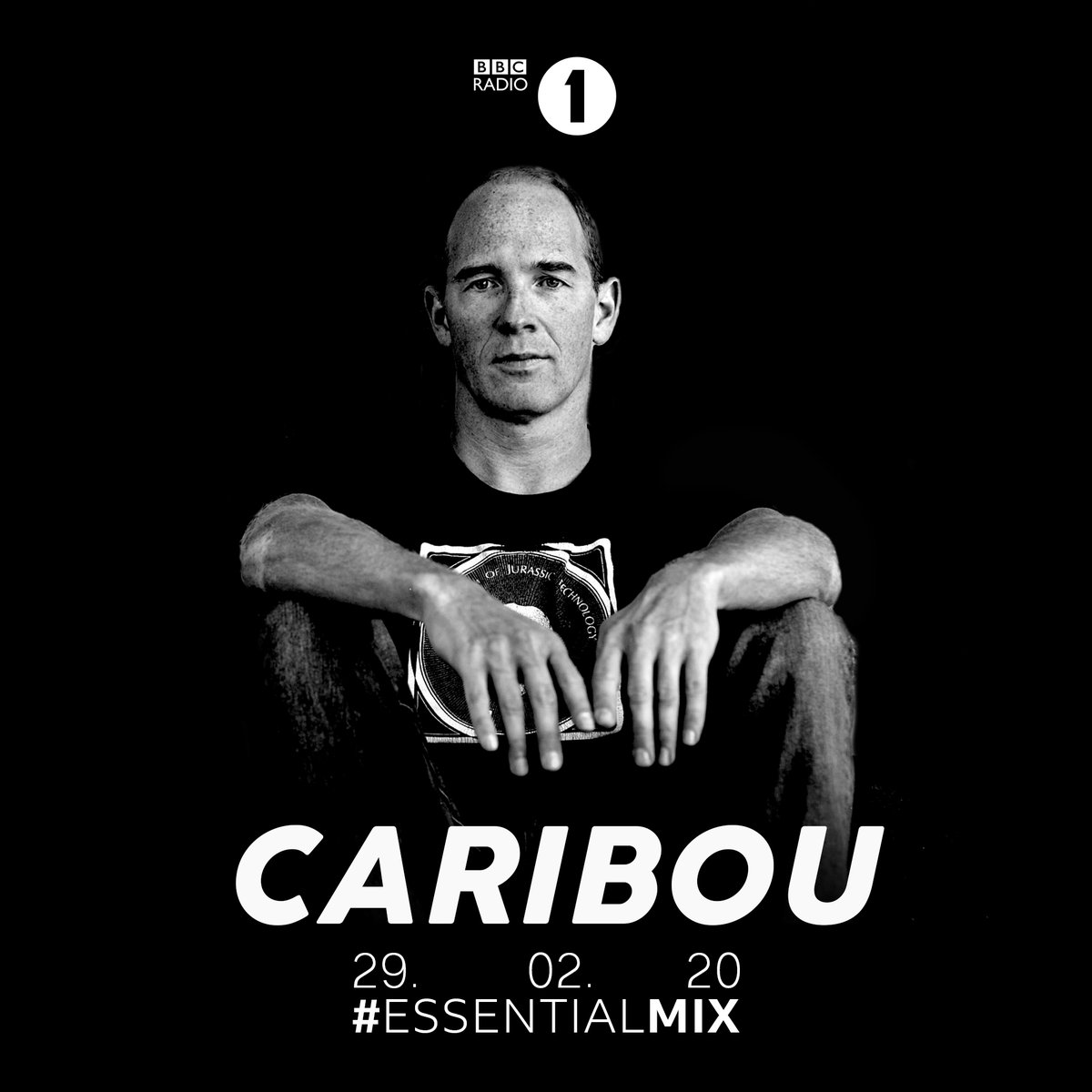 Last night my brand new Essential Mix aired on <a href="/bbcradio1/">BBC Radio 1</a>. Listen back here:
bbc.co.uk/sounds/play/m0…
It features new and unreleased music by Jamie XX <a href="/floatingpoints/">floating points</a> <a href="/rosalia/">R O S A L Í A</a> x <a href="/pearsonsound/">Pearson Sound</a> @djlogic1000 <a href="/Koreless/">lewis</a>  @nathanpaulfake + 6 unreleased Daphni tracks + 6 Daphni edits.