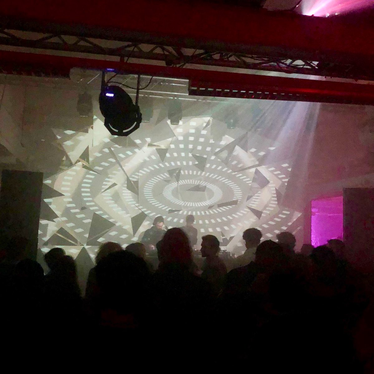 eingangbookings's tweet photo. Last night @dynamicrange_ & #NhSounds showed how much they understand each other on many levels.
Closing off #Mikrokosmfestival with banging material, without forgetting the groove!
Bookings ππ» booking(at)eingang(dot)co
_
#techno #electronicmusic #dj https://t.co/WHOjS4i1Yp