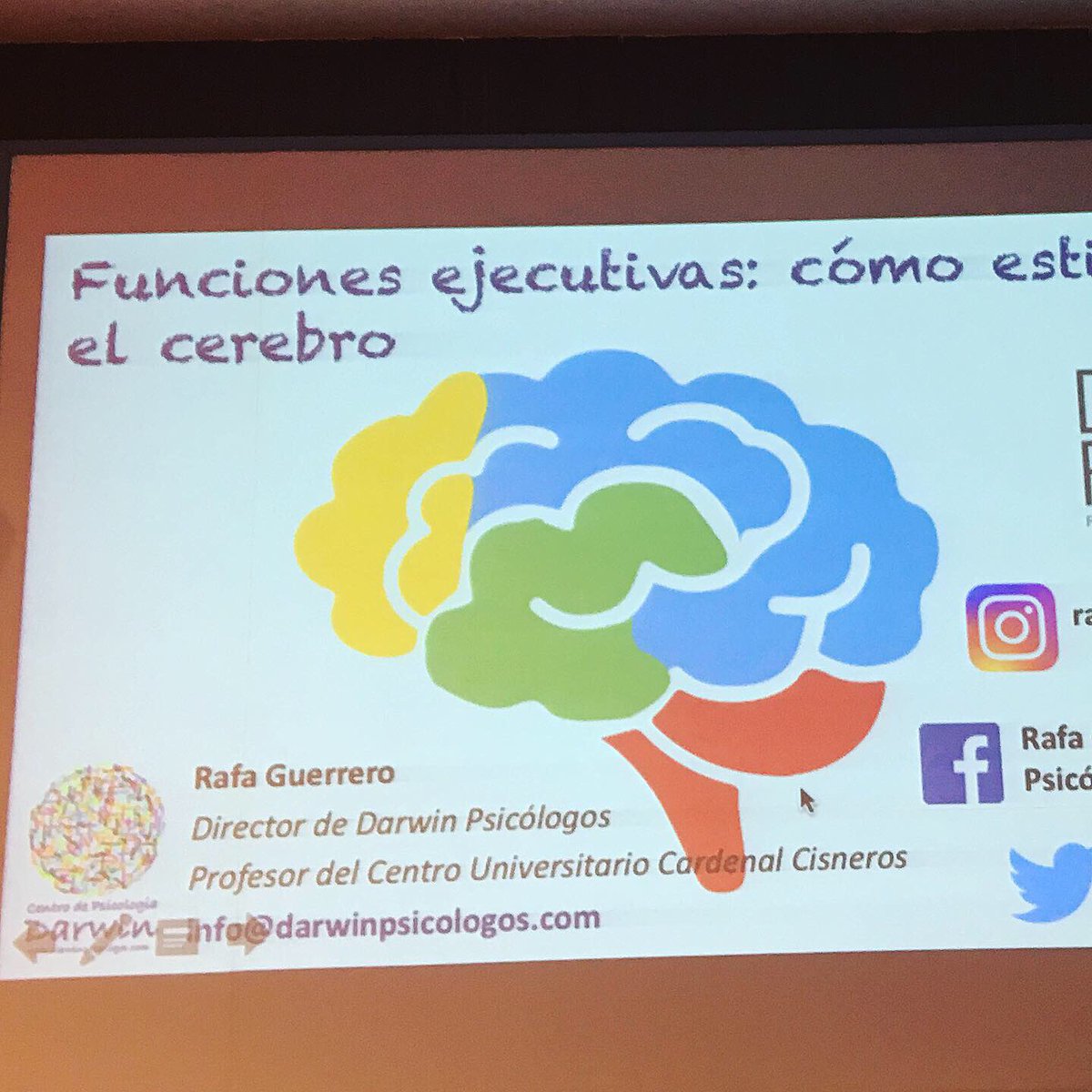 greengables17's tweet photo. Intenso-interesante este curso gracias@RafaG_Darwin me quedo con todo pero no olvido q “la clave del aprendizaje esta en nosotros y no en el alumno”intentaré ser el cerebro amarillo de aquellos a los q rodeo y lo necesitan”las funciones ejecutivas tienen un PARA y eso es FUTURO” https://t.co/ceDQowMOKo
