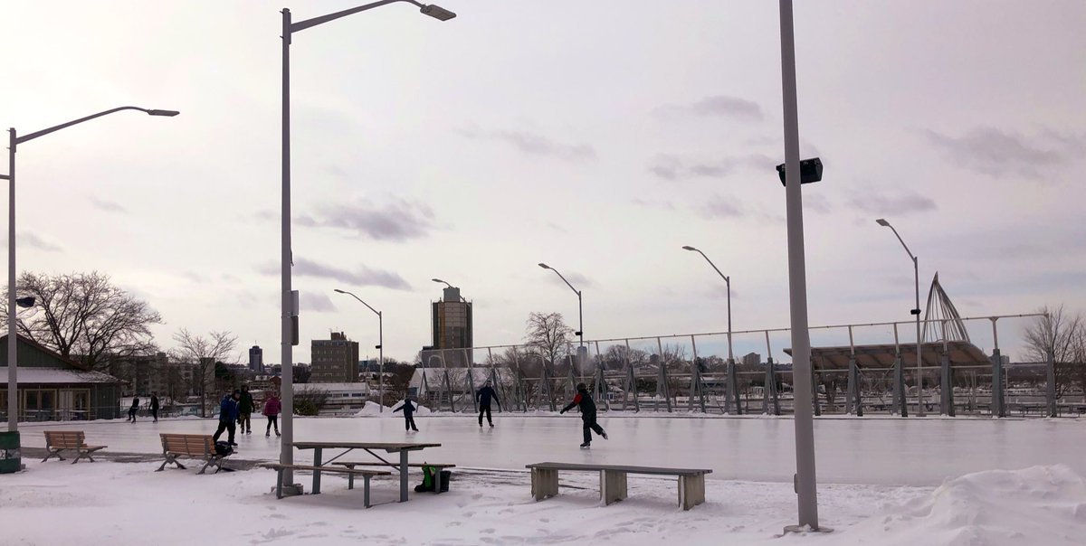 Stop by the Waterfront Market Leap Year Event at 57 Discovery Drive in Hamilton until 3pm! You can shop from over 20 different vendors and afterwards enjoy some free outdoor skating at the nearby rink!