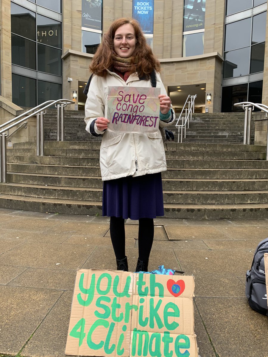 5) Helen Jackson,  @_carbontiptoes, aged 21, is a climate activist from Glasgow, Scotland, who was inspired to join this campaign by  @vanessa_vash!
