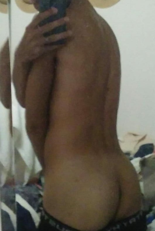 Este pasivo de 18 me pidio varios activos. Quien se suma para mañana. Solo activos machos