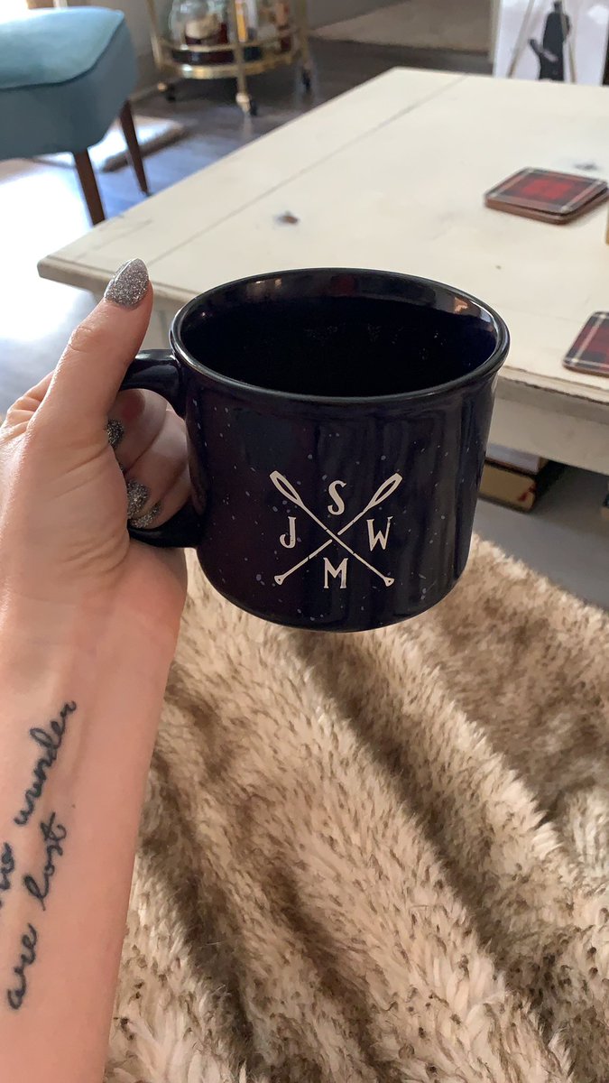 KatelynMarks's tweet photo. Saturday vibes https://t.co/fBwOsW6232
