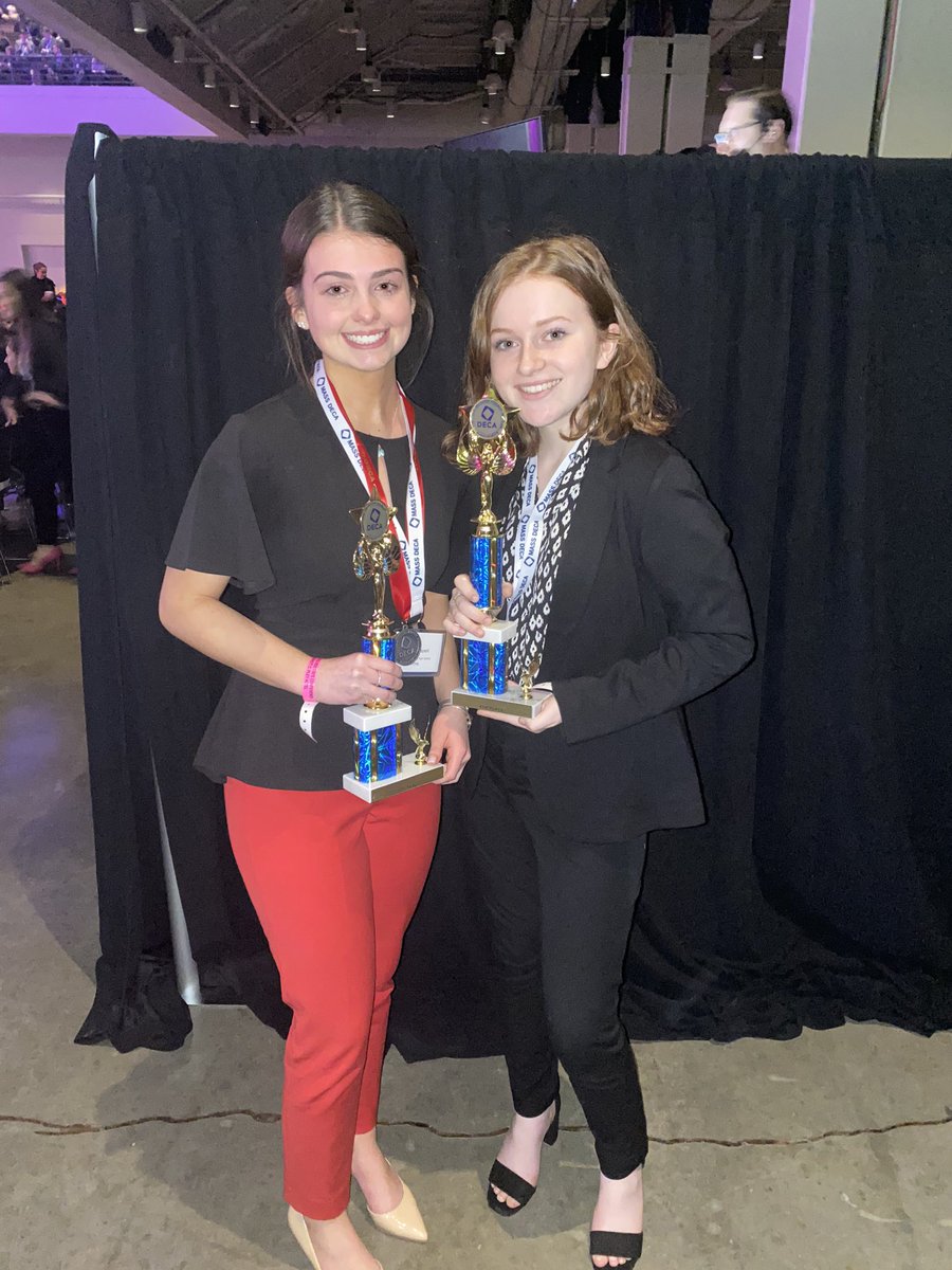 AlisonClish's tweet photo. More awards in Hospitality and Tourism Professional Selling  - Jilly 5th place and Emily 4th place!!!! Congrats!!!! @deca_nipmuc https://t.co/87507Qc3GF