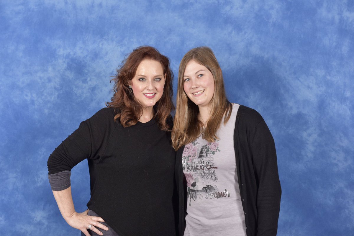 Happy birthday to the stunning <a href="/SuanneBraun/">Suanne Braun</a>. All the best for you 💕
I hope you had a wonderful day with lots of fun and cake 🎂