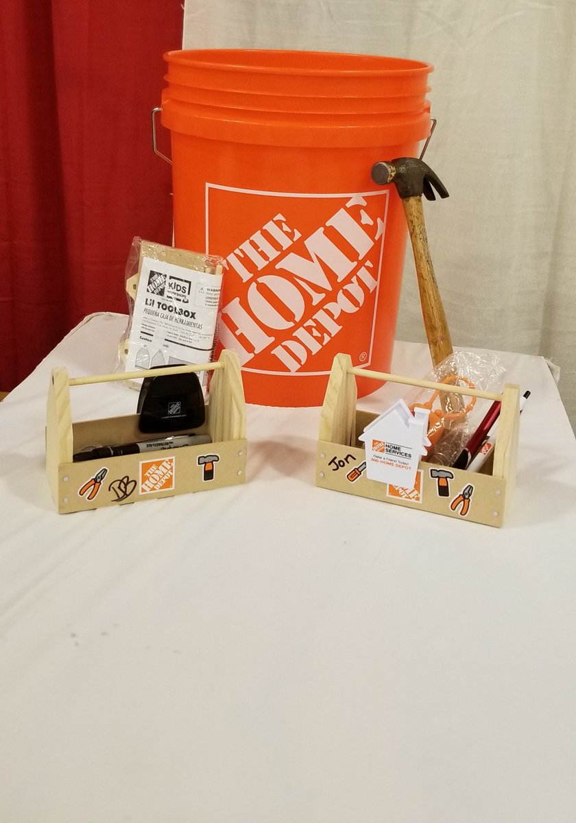 jon_thd's tweet photo. Who built it better? YOU decide!
#kidsworkshop #itsgottabemine https://t.co/FMj1ySo5z5