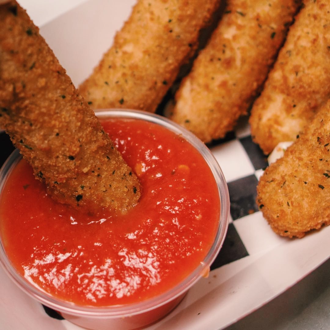 PopUpPizzaLV's tweet photo. Who do we have to talk to in order to get the person who invented mozzarella sticks in history books? 😛

https://t.co/77RaImg4Wx
#PopUpPizzaLV #PopUpPizza #PlazaLV #DTLV #OnlyVegas https://t.co/uvQMj5gDUc