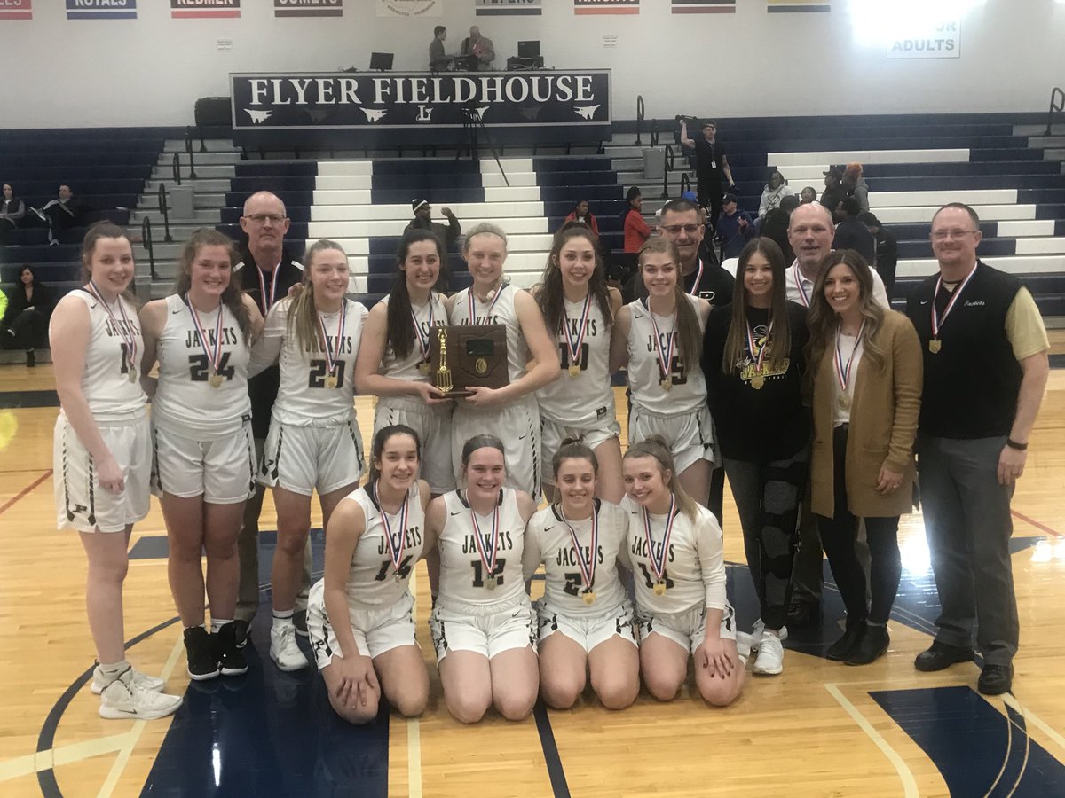 ctjaco's tweet photo. District Champions! Off to Regionals! โฆ@PburgAthleticsโฉ https://t.co/cSwDcf1hpE