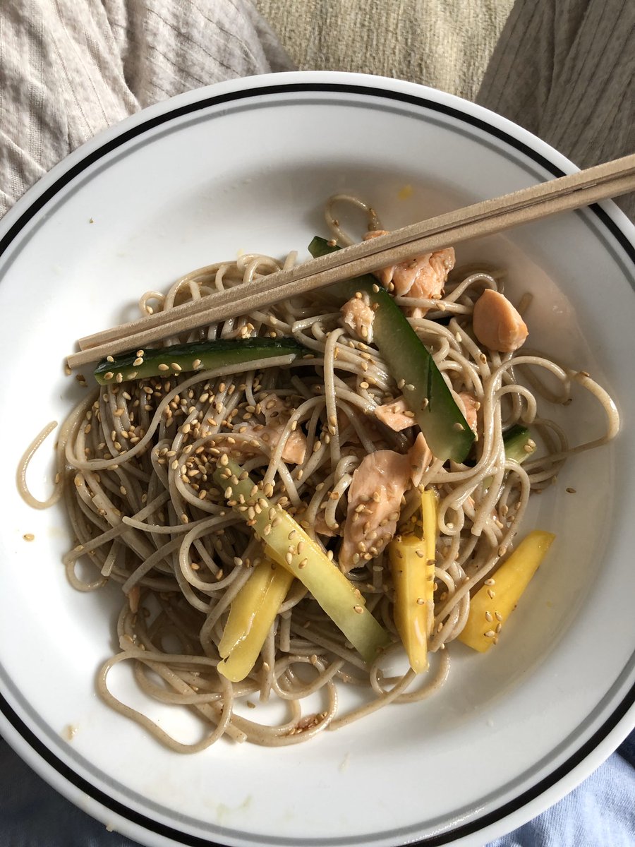 SarinaDeacon's tweet photo. Sesame Salmon Soba Salad 🍜 #cravingscookbook https://t.co/Pj5lfsQonL