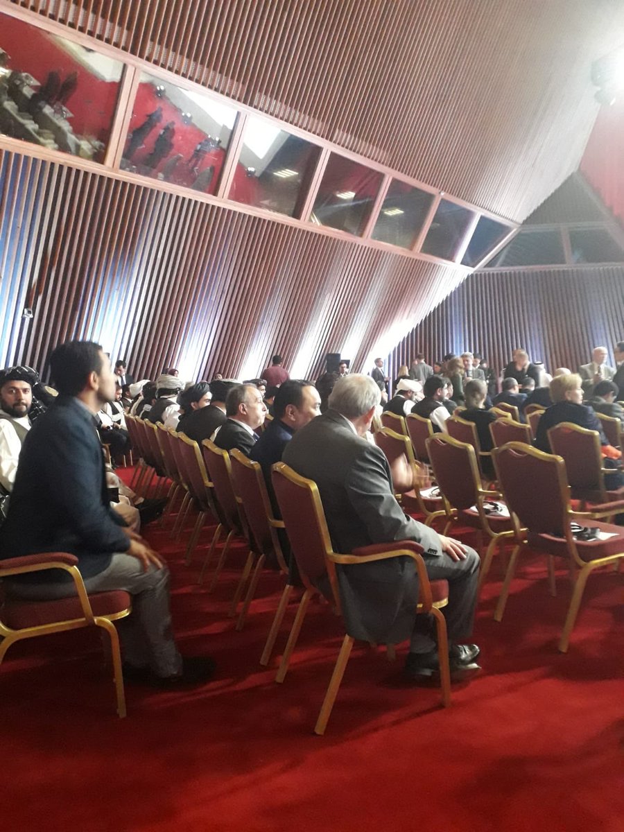 QATAR: J’ai assisté aujourd’hui à Doha avec mes pairs des missions diplomatiques accréditées au près de l’Etat  du Qatar à une cérémonie de signature de l’accord de paix entre les États Unis d’Amérique  et les Talibans. Prions pour une paix durable en Afghanistan.