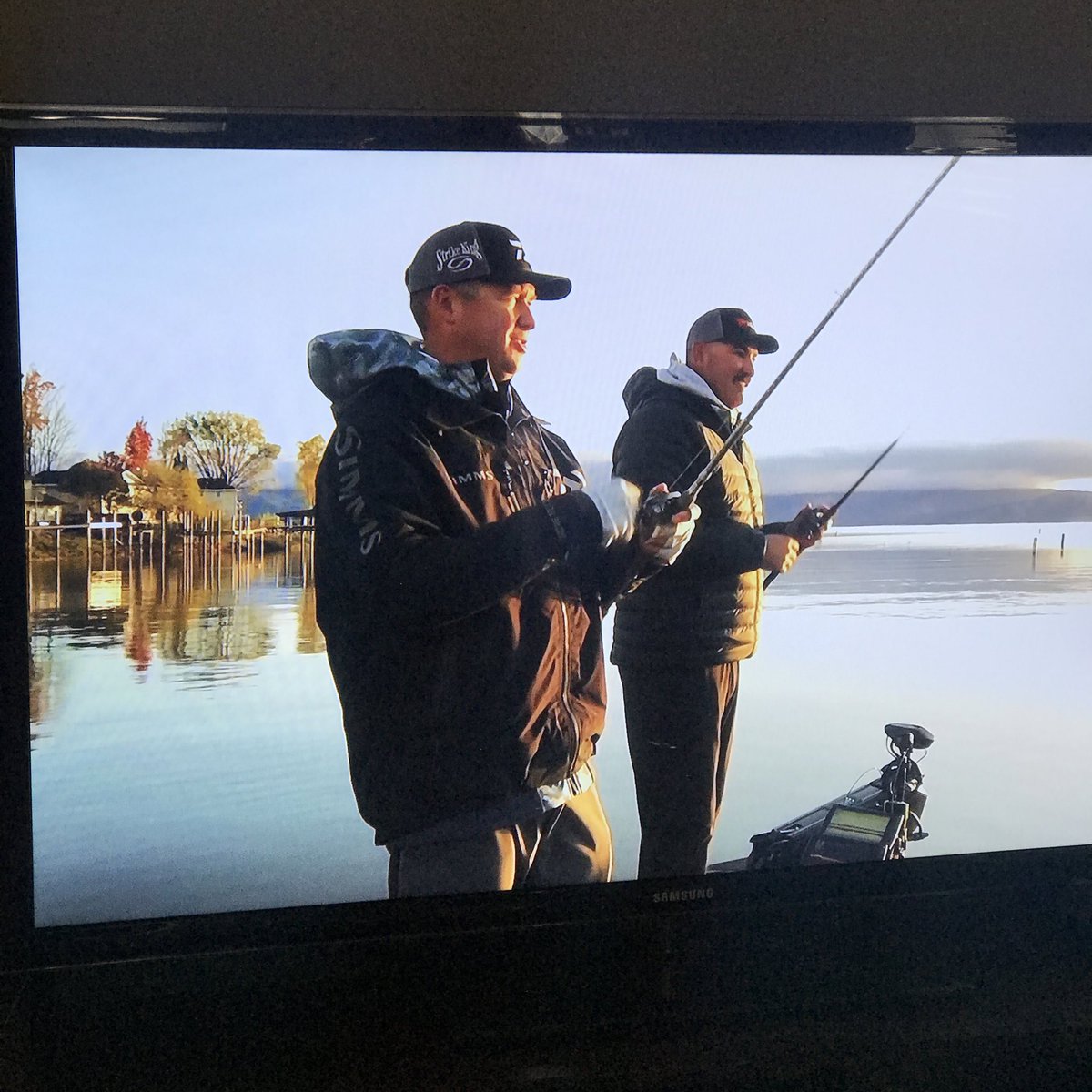 TeamLintner's tweet photo. Catching up on all the good stuff 🎣Clear Lake Fishing with Tackle Warehouse &amp; Cody Meyer 🎣    #twfilmcrew #clearlakeca #cuttinupwithcody 
https://t.co/F052MjkI9a https://t.co/NK382UdLfh