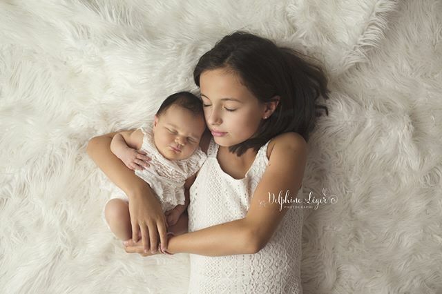 Delphlight's tweet image. love sister &amp;lt;3

#photographer #photographenaissance #sisterslove instagram.com/p/B9KH7Tul4tq/