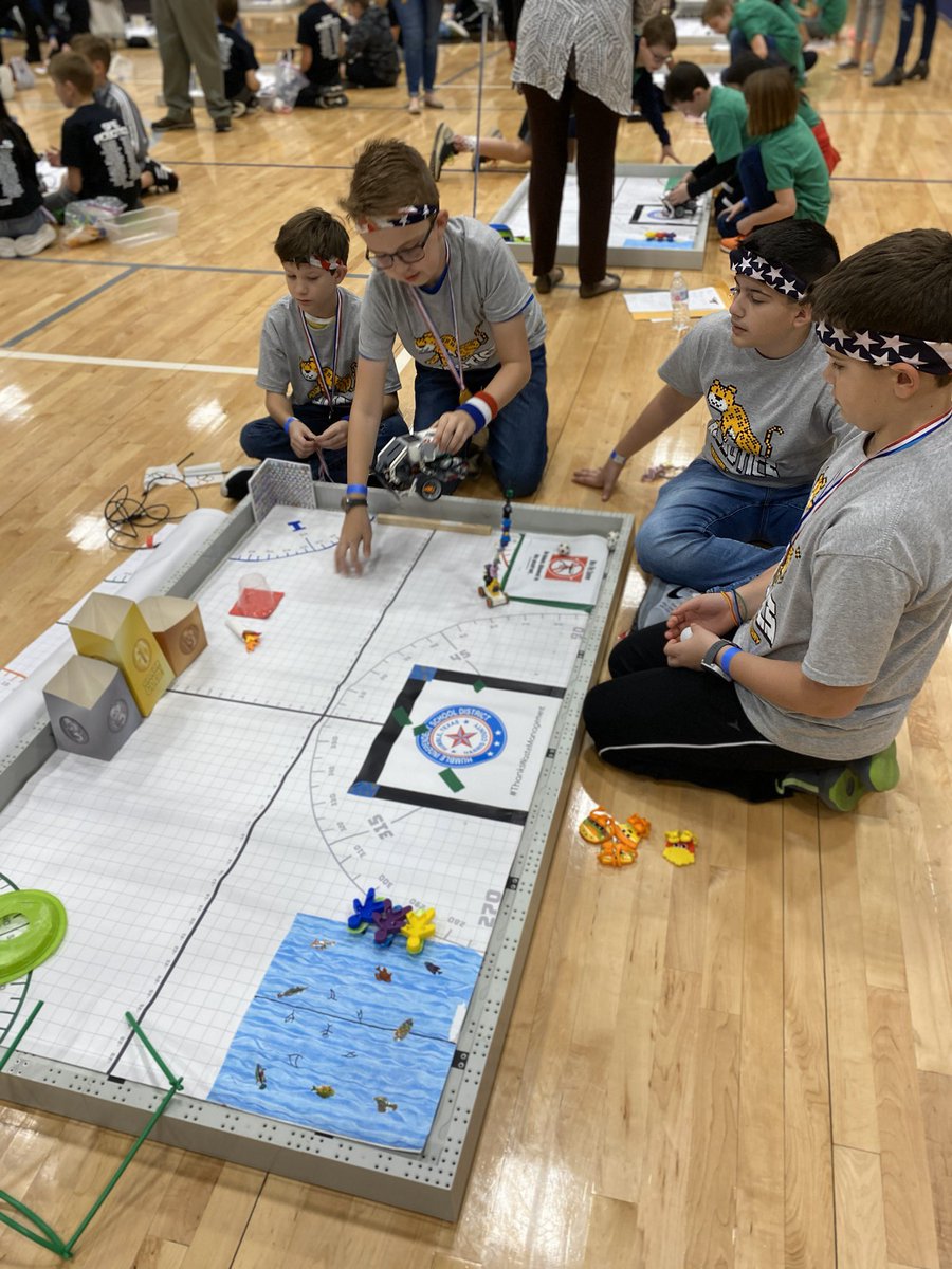 shelly_veron's tweet image. The leopards are here to compete! @HumbleISD_LSE @ktdavila3 #HEROrobotics #ThanksWastemanagement #leopardspotting