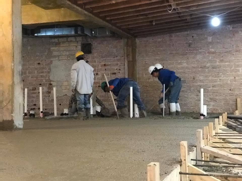 thearcadialive's tweet photo. It may be cold and blustery outside - but things are heating up on the inside! #work #historictheater #Kerrville #ArcadiaLive https://t.co/DpKPTSoAZW