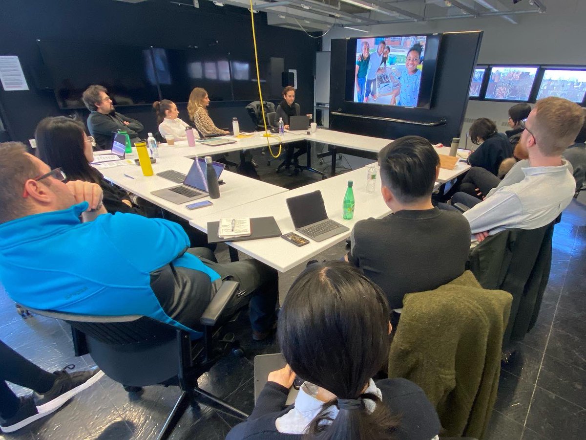 chrisreedstoss's tweet photo. #nextup #landscapepractices on the efficacy of #design to address #social + #environmental issues: @marymargaretjjones @hargreavesjonesla @georgeentheodore @interboropartners
#landscape #landscapearchitecture #public #openspace @harvardgsd @harvardlandscapearchitecture https://t.co/WHdFKVBNyT
