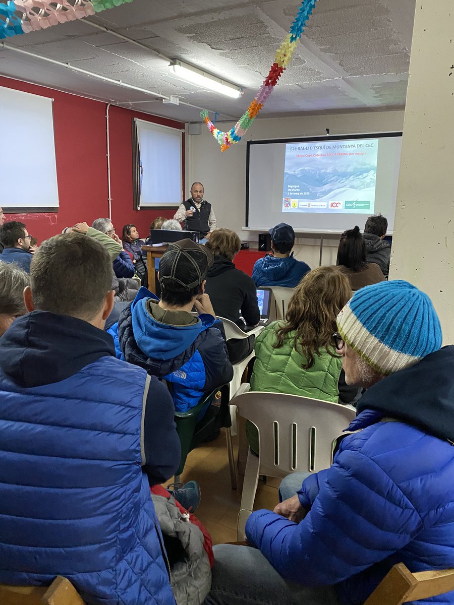 RalliEdM_CEC's tweet photo. Briefing a @Bagergue_Aran per explicar itinerari, temps, material... tot a punt 👍🏼👍🏼 
#bagergue #valdaran #rallicec #feec https://t.co/3Q069sTZ6Z