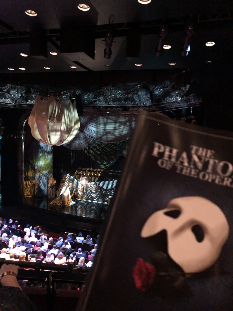 LukeyUni's tweet photo. @CurveLeicester @killiandonnelly @HollyAnneHull #PhantomTour Thank you for an amazing afternoon. Loved the performance. https://t.co/zYAQK5Zix4