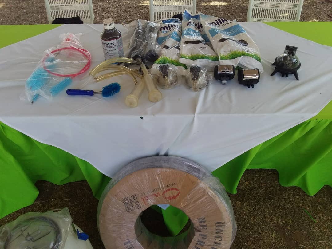 servimplementos's tweet photo. Estuvimos presentes en las Ferias Agropecuarias, Agroindustriales y Artesanales de la Cuenca del Rio Unare, Zaraza 2020, exhibiendo todo los equipos y accesorios de ordeños mecánicos .
Una actividad muy amena donde se interactúo con el público general
@MR_ITP #interpuls https://t.co/01Sz401ZDT