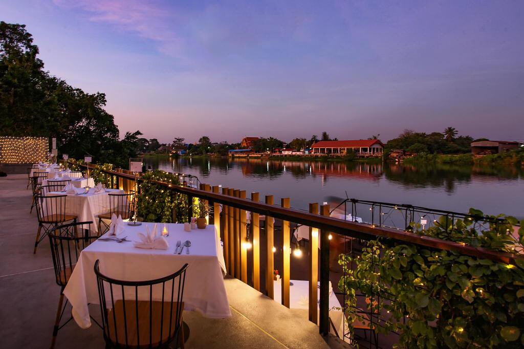 travalssale's tweet photo. เที่ยวปลอดโคโรน่า ราชบุรียังว่าง (ข้อมูลวันที่ 29.2.2020) ราคาพิเศษกับที่พักดีดี 
ให้คุณได้ฟินแบบปลอดภัย “โรงแรมราชาบุระ (Rachabhura Hotel)” 
ตั้งอยู่ใกล้พิพิธภัณฑ์แห่งชาติราชบุรี โรงพยาบาล ตลาดน้ำดำเนินสะดวก อุทยานหินเขางู etc.

จองห้องพักได้ที่นี่ : https://t.co/ZXlLzKtyCS https://t.co/8GOr8sXAfG