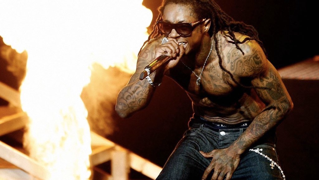 STNArabic's tweet image. ليل واين : لدي الكثير من الاغاني مع ايمنيم تم تسجيلها لم تصدر بعد 👀🔥.