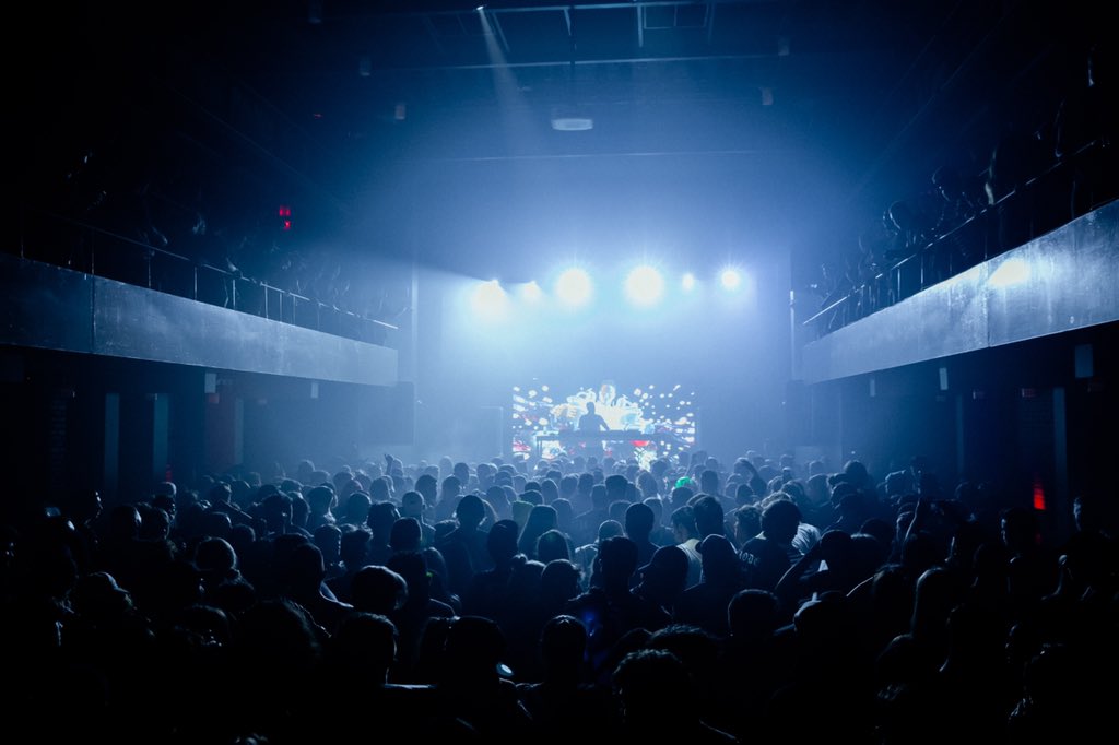 SPAGHEDDY's tweet photo. MONTRÉAL U WERE A MOVIE ✨ legit one of the best crowds to play for 🙏 thanks so much for packing out club soda and giving that nonstop energy ❤️ #armageddy https://t.co/gnZUpbaXIt