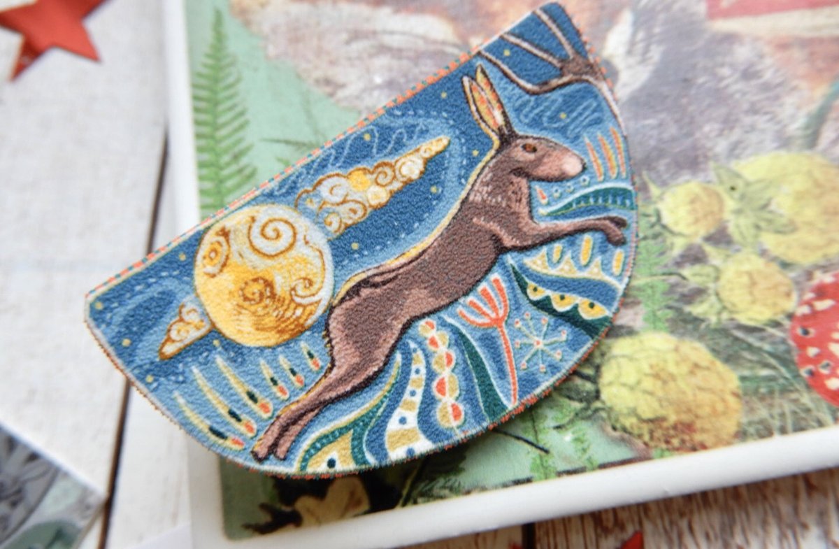 buck_lj's tweet photo. Hare Pin - Hare Badge -Quirky Jewelry - Rabbit Jewellery - Mother's Day Gift - Animal Pin - Shrink Plastic - Hand Drawn. https://t.co/imnFLKhgHA #Etsy #Slumbermonkey #HareBrooch https://t.co/xswfw0wOVd