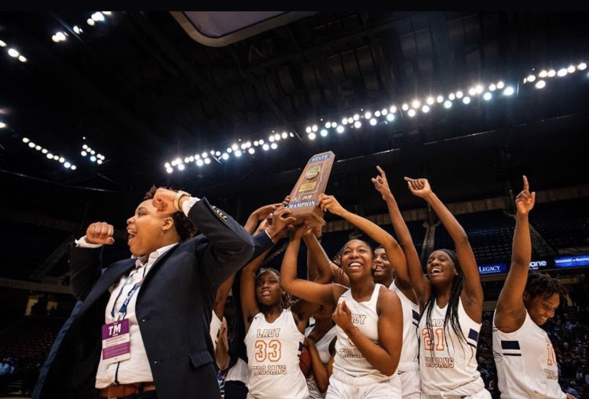 TajiWooo's tweet image. I got y’all!!!! #ChampTALK 🔵🟠