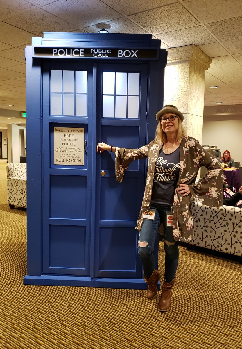 NerdAlertNews's tweet photo. Direct from #WhimsyCon 
#DoctorWho represented https://t.co/8LZTtTeckV