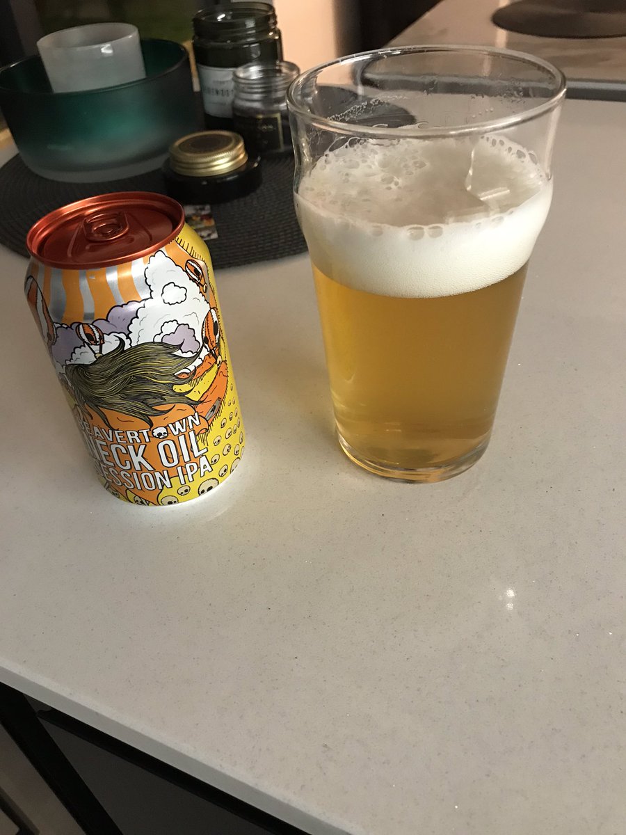 colburroughes's tweet photo. Pre match prep.
#COYS @BeavertownBeer #neckoil #TOTWOL
#poorpour #wheresthepie https://t.co/VufSNlDP59