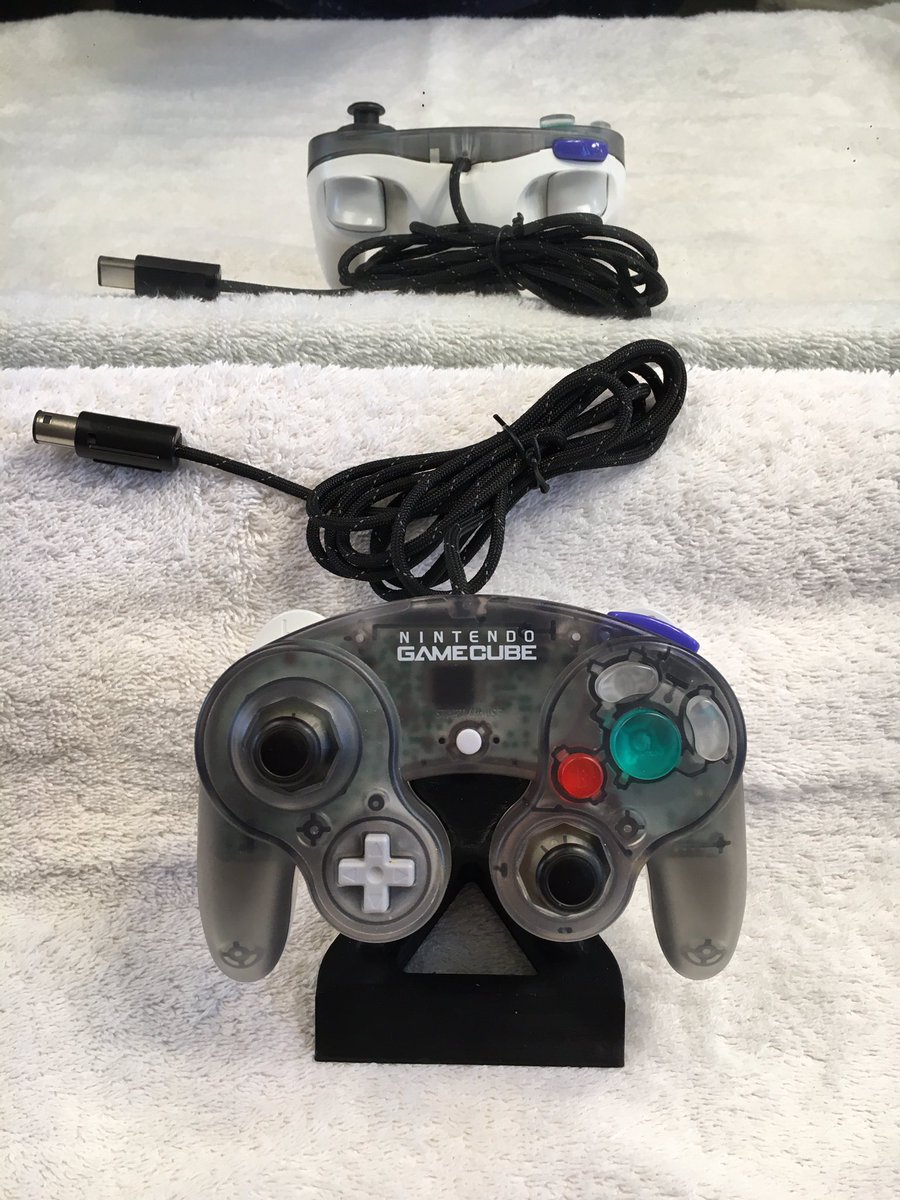 ANNOUNCEMENT #1, GIVEAWAY

-Grey tinted OEM front
-JP White back
-Paracorded cable from <a href="/sicknastweets/">SickNastee</a> 
-Face buttons from <a href="/pingpong980/">AJ | Popoff Customs</a> 
-Resin nunchuck sticks from @NorthGCC 

Follow and RT to enter! Winner will be announced 10 days from now on March 10th!