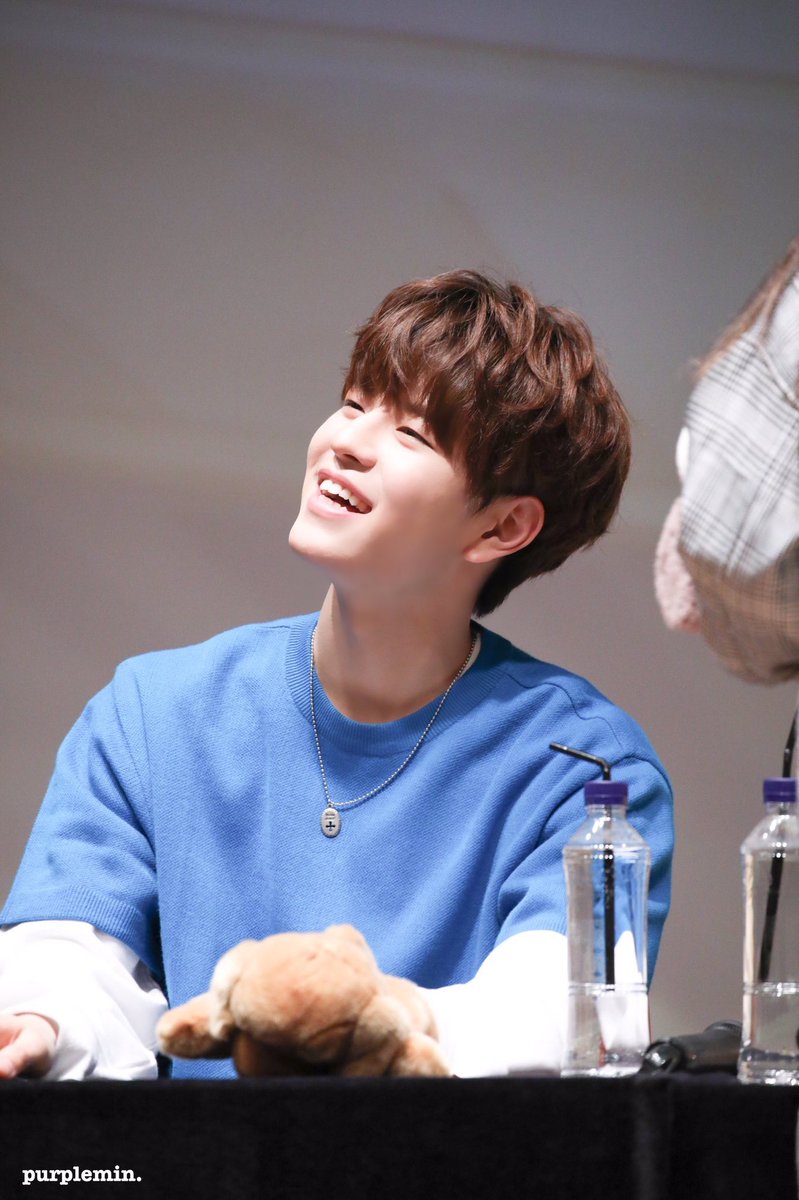 — 200229  ↳ day 60 of 366 [♡]; dear seungmin, i cannot believe that it’s already the end of february and tomorrow is march, feels like time is passing so fast yet so slow, anyways i hope you’re taking care of yourself and that you’re happy and healthy, i love you so much