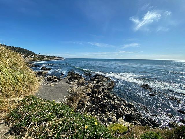 What a gorgeous day for a ride to the beach. Happy Monday!! #sli #sanluisobispo #centralcoast #pismobeach #tri #triathlon #trilife #halfironmantraining #centuryridetraining #wattieinkhitsquad2020 #wattiehitsquad2020 #cycling