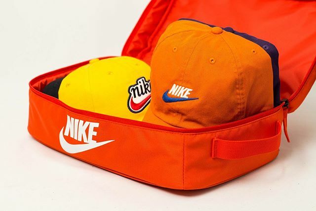 ward9dmv's tweet photo. Pro Tip: Use the @Nike Shoe Box Bag to organize your hats for travel ✈️
.
.
.
.
.
.
.
#sneakerheads #sneakers #sneakerhead #kicks #nike #sneaker #kickstagram #kicksonfire #nicekicks #acreativedc #instakicks #hypebeast #streetmeetdc #downtownsilverspring … https://t.co/Wcod5eXeDn https://t.co/RbCLdqi4wo